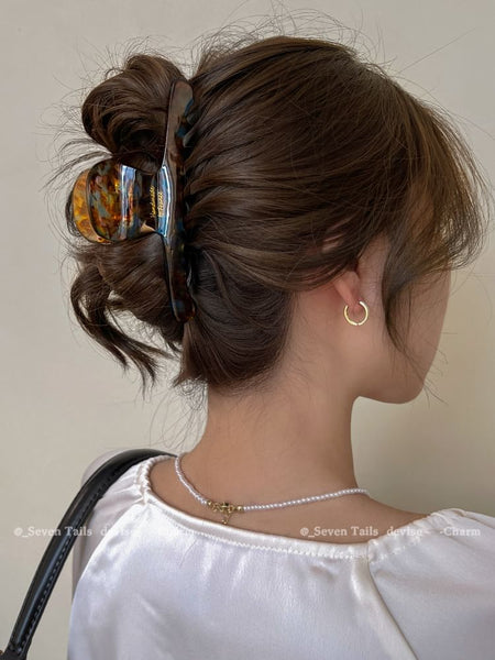 Lettering Claw Hair Acrylic FashionChic