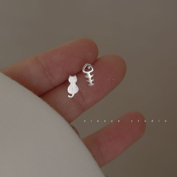 Ear Asymmetrical Stud FashionChic