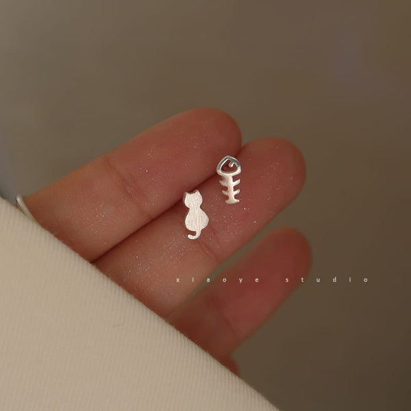 Ear Asymmetrical Stud FashionChic