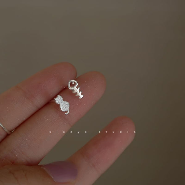 Ear Asymmetrical Stud FashionChic