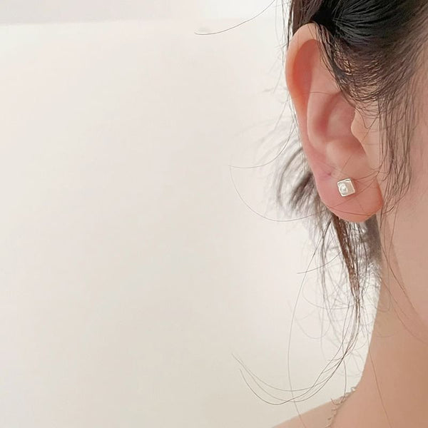 Stud Pearl Faux Ear FashionChic