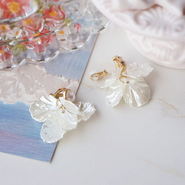 Chandelier Faux Petal Earring Pearl Alloy FashionChic