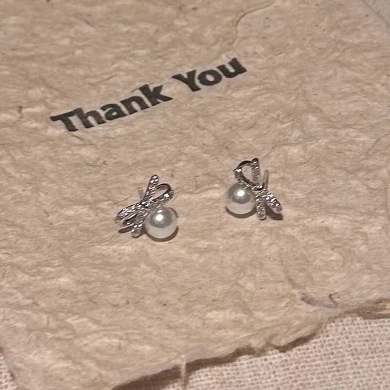 Bow Stud Earring Faux Pearl FashionChic
