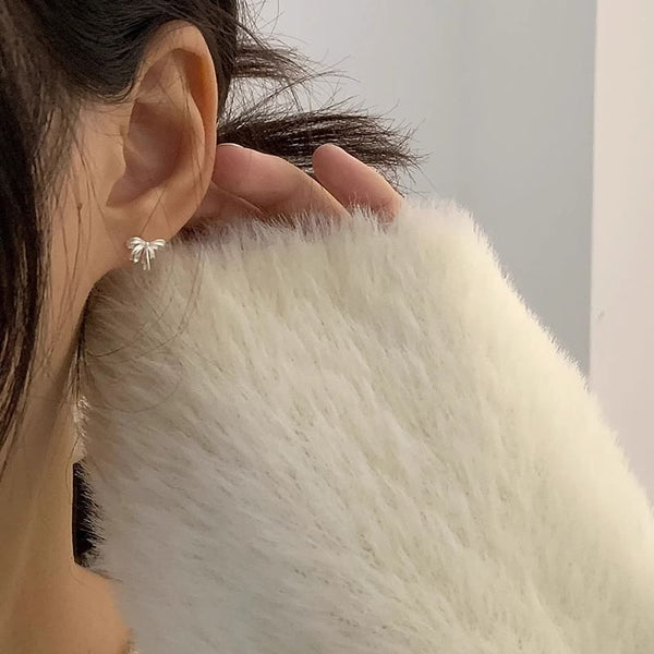 Ear Ribbon Stud FashionChic