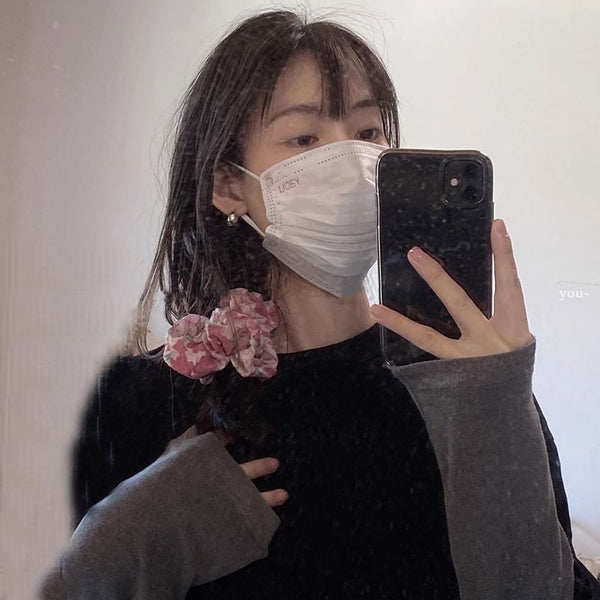 Huggie Earring Metallic FashionChic