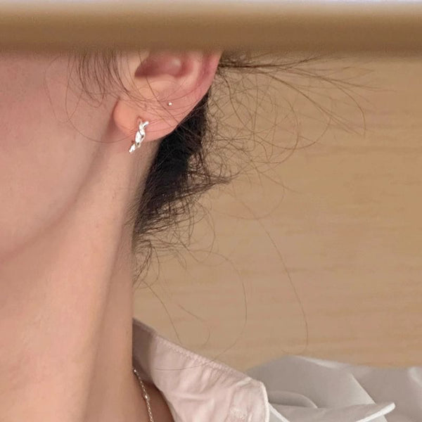 Huggie Twisted Earring FashionChic