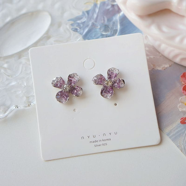On Clip Rhinestone / Earring Flower Stud FashionChic