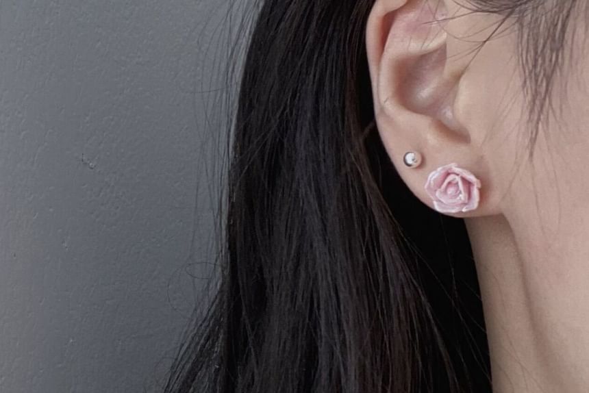 Earring Stud Floral FashionChic