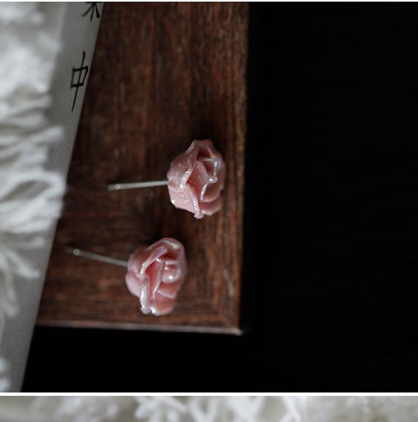 Earring Stud Floral FashionChic