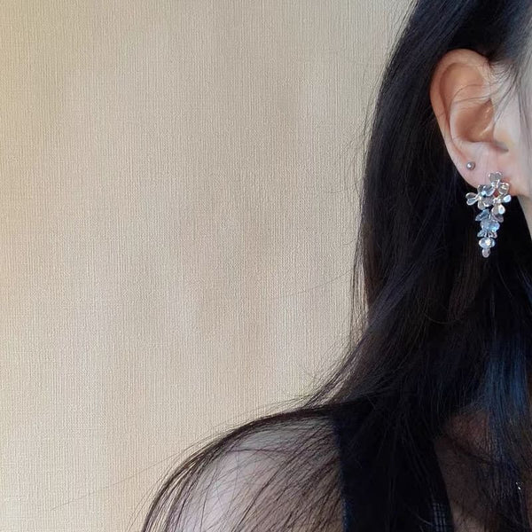 Clip-On Floral Drop Rhinestone / Faux Earring Crystal FashionChic