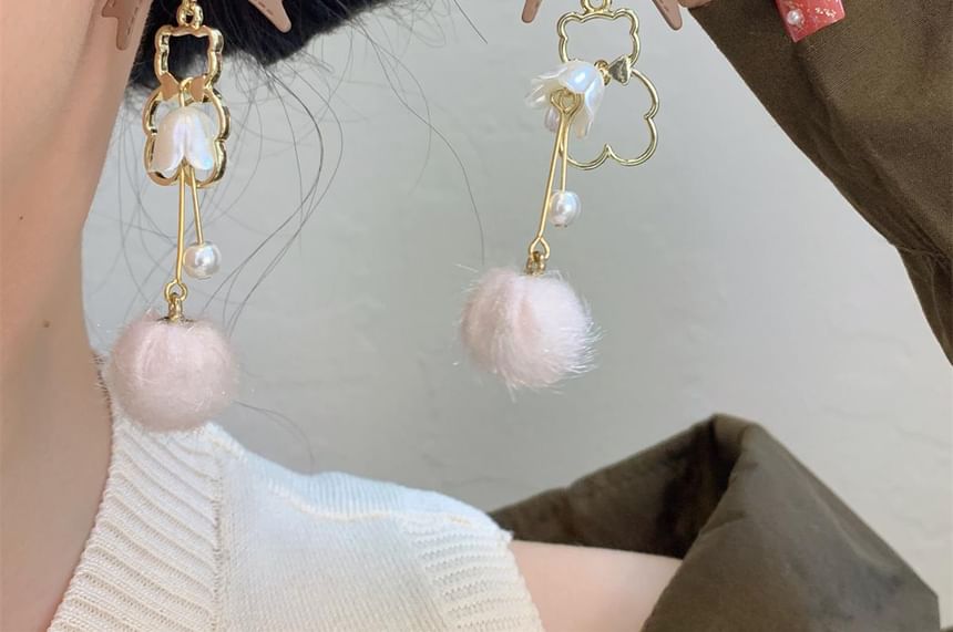 Pearl Earring / Pom Faux Bow Drop Clip-On FashionChic