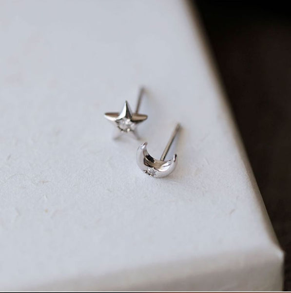 Earring Asymmetrical S999 Moon Star Silver Stud Rhinestone FashionChic