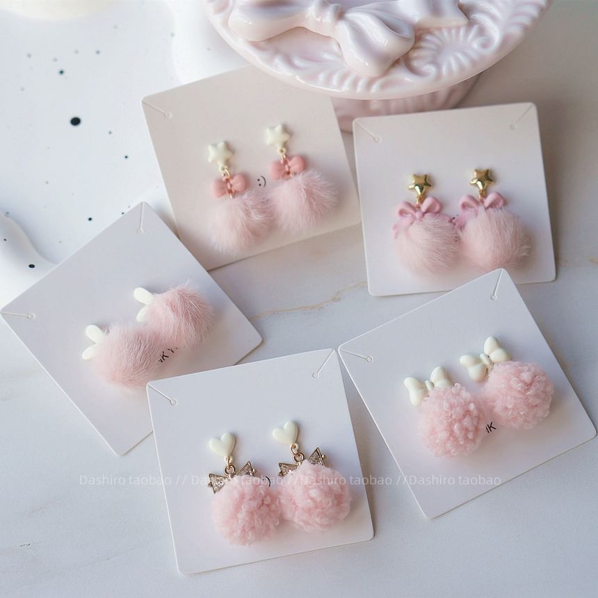 Drop Earring Clip-On Pom / FashionChic