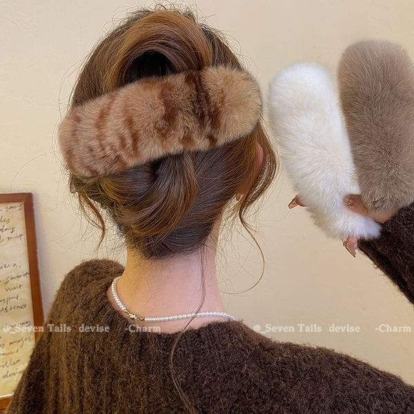 Faux Hair Fur Clip FashionChic