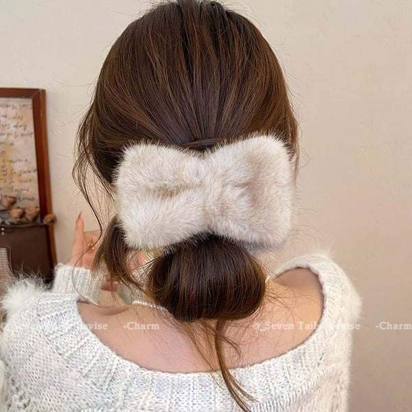 Bow Chenille Claw Hair Clip FashionChic