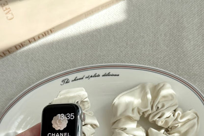 Faux Apple Leather Shirred Band Watch FashionChic