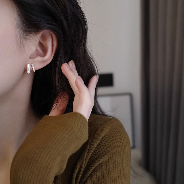 Rhinestone Alloy Stud Earring Shell FashionChic