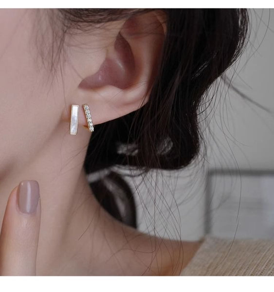 Rhinestone Alloy Stud Earring Shell FashionChic