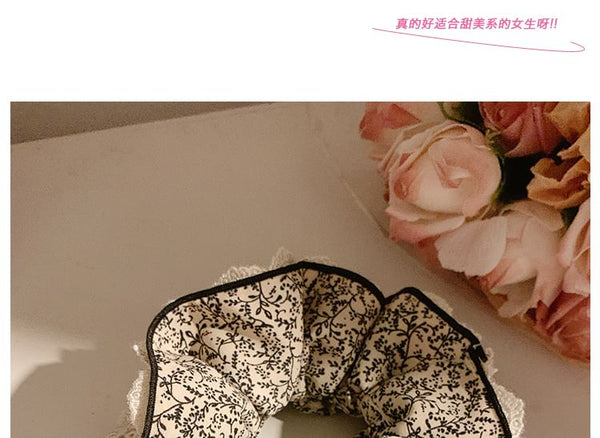 Scrunchie Trim Lace Floral Print FashionChic