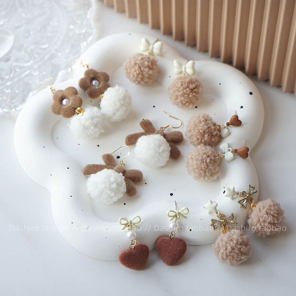 On / Heart Drop Earring Pom Clip FashionChic