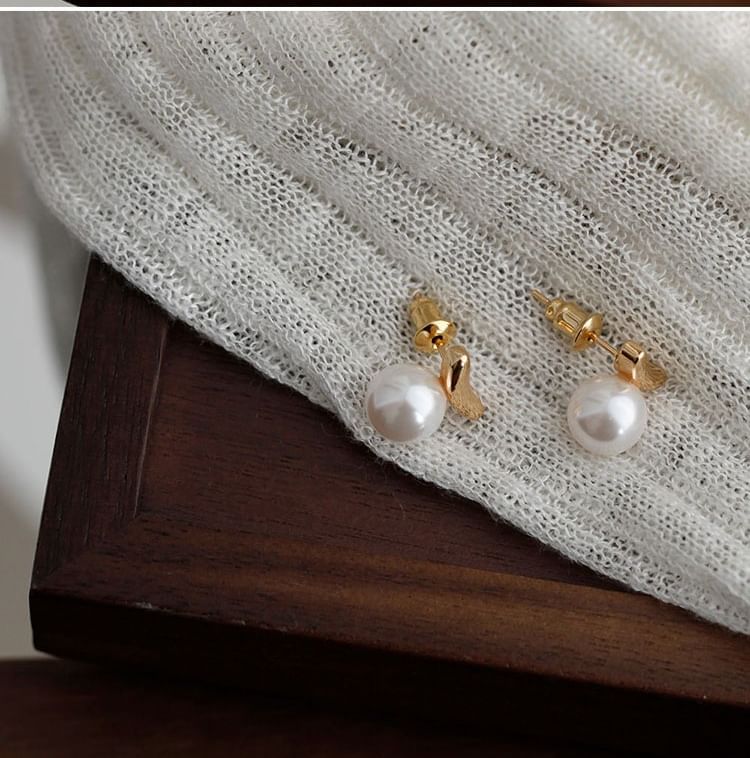 Earring Sterling 925 Stud Pearl Faux Silver FashionChic