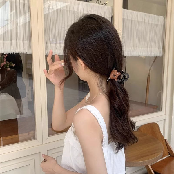 Bear Hair Claw FashionChic