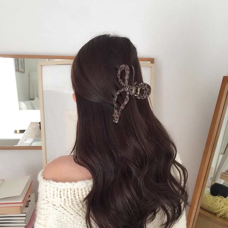 Leopard Claw Hair Acrylic Print FashionChic