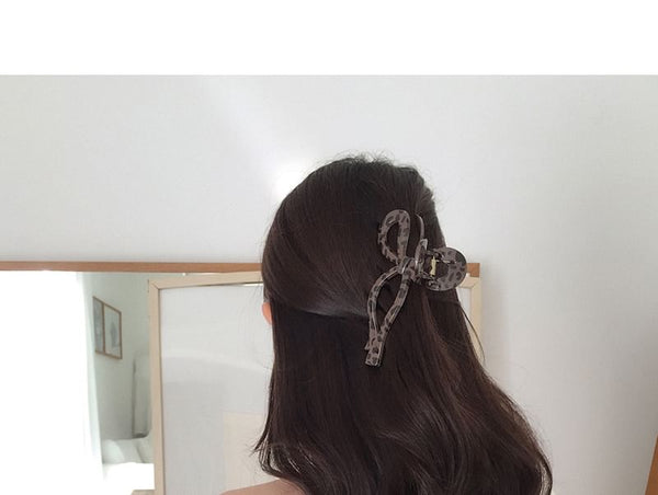 Leopard Claw Hair Acrylic Print FashionChic