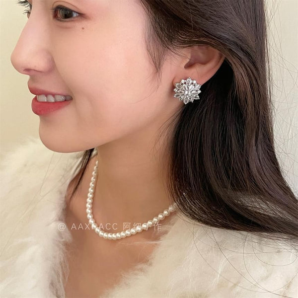 Stud Flower Earring Rhinestone FashionChic