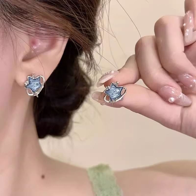 Earring / On Clip Star Stud FashionChic