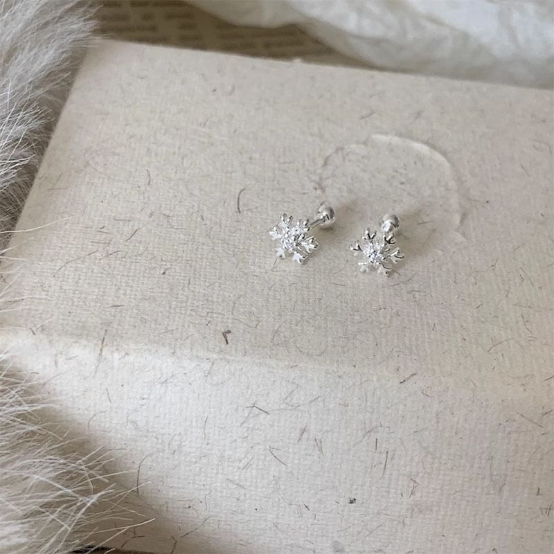 Earring Barbell Alloy Snowflake FashionChic