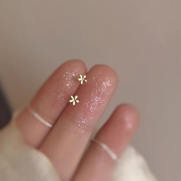 Floral Stud Alloy Earring FashionChic