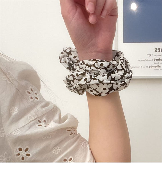 Floral Print Scrunchie FashionChic
