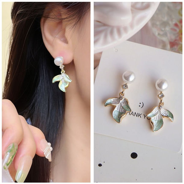 Clip-On Faux Pearl Flower Drop Rhinestone / Earring FashionChic