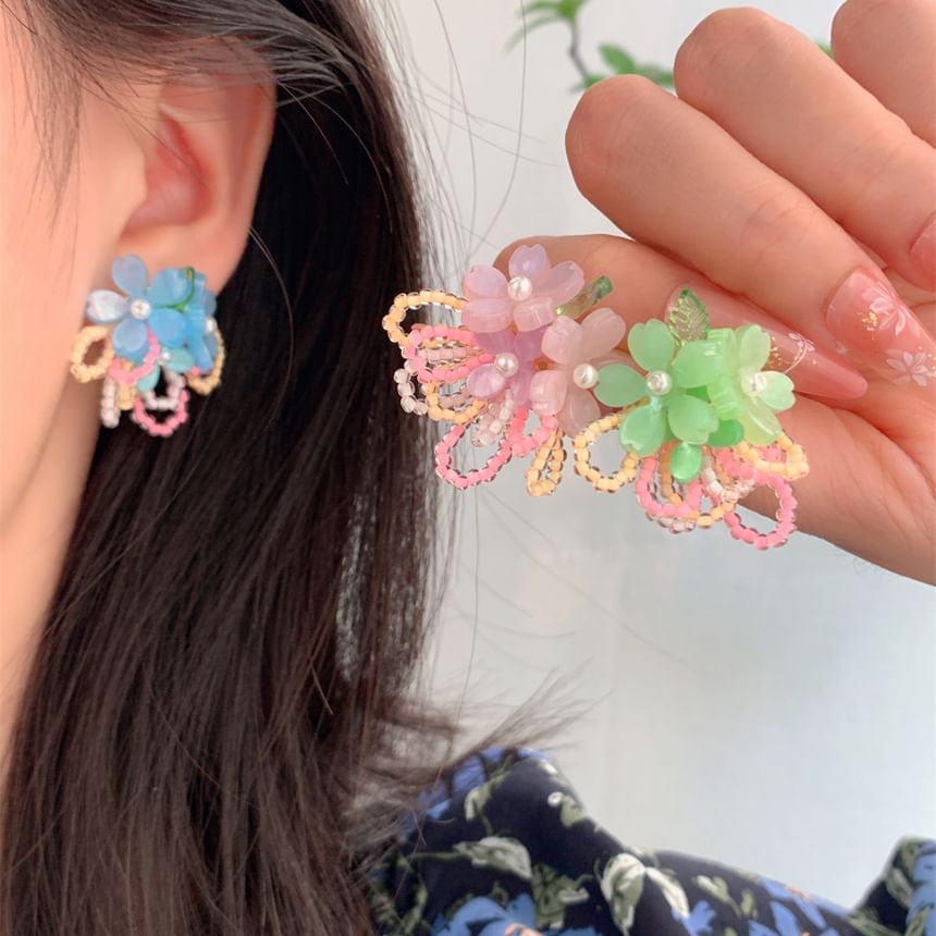 Flower Clip-On Earring Faux Beaded Stud / Pearl Ear FashionChic