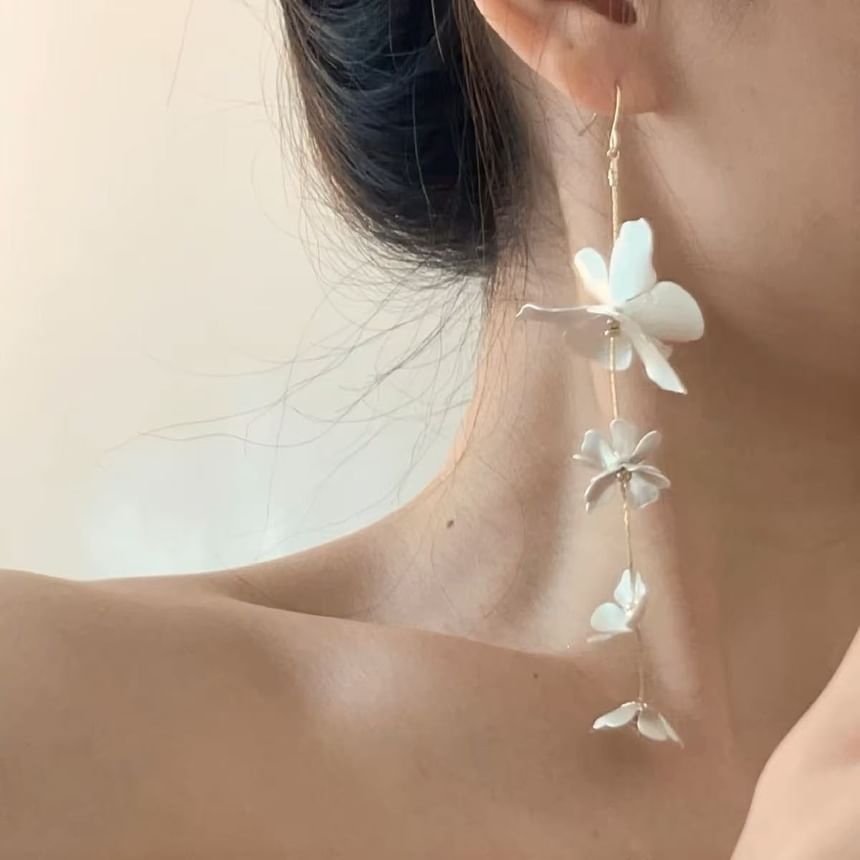 Dangle Earring Floral FashionChic