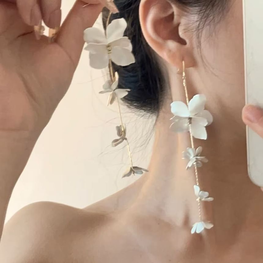 Dangle Earring Floral FashionChic