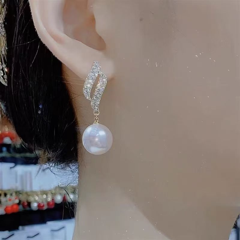 Faux Stud Earring Pearl Rhinestone FashionChic