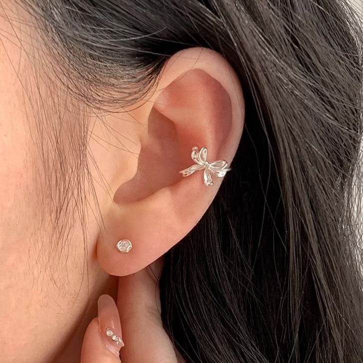 Bow Alloy Ear Cuff FashionChic