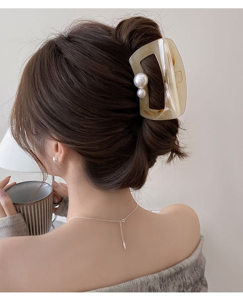 Pearl Claw Hair Acrylic Faux FashionChic