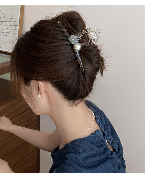 Faux Hair Acrylic Claw Flower Pearl FashionChic