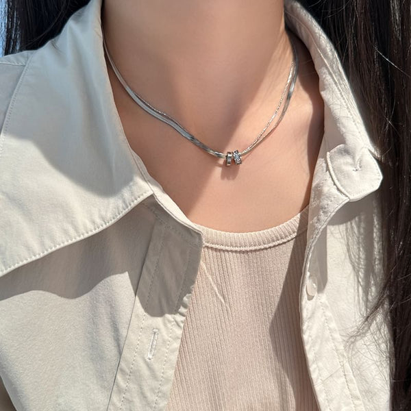 Necklace Chain Snake Circle Pendant FashionChic