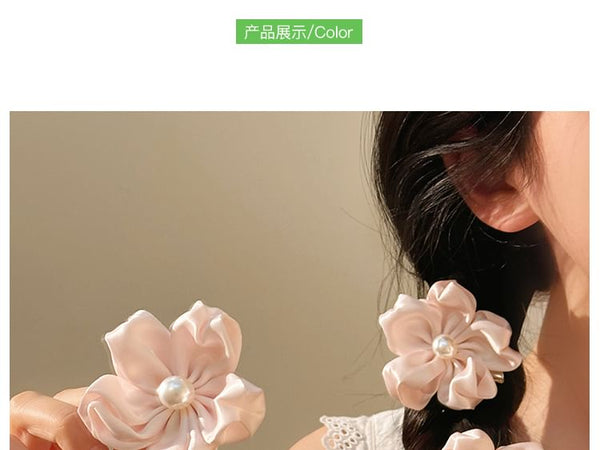 Pearl Set Hair Faux Clip / Flower FashionChic