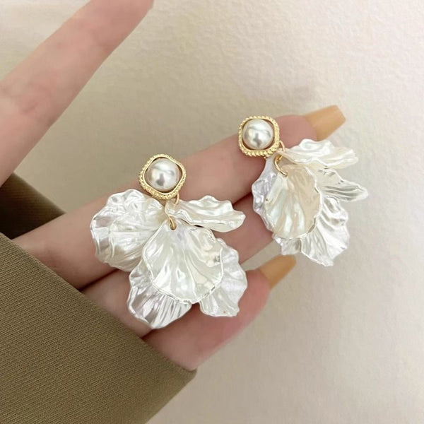 Alloy Statement Petal Faux Earring Pearl FashionChic