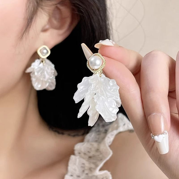 Alloy Statement Petal Faux Earring Pearl FashionChic
