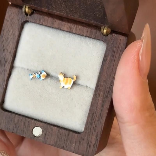 Fish Asymmetrical Alloy Earring Cat Stud FashionChic