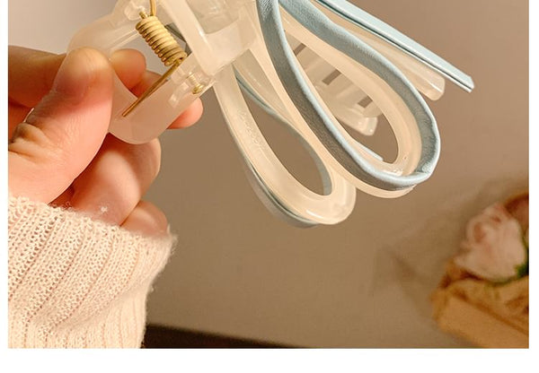 Faux Claw Bow Hair Leather FashionChic