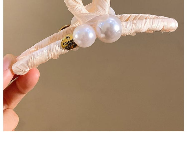 Faux Pearl Claw Hair FashionChic