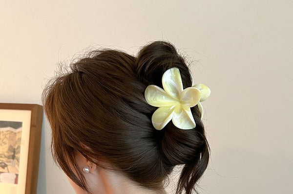 Claw Flower Hair FashionChic