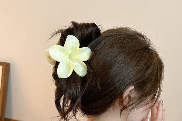 Claw Flower Hair FashionChic